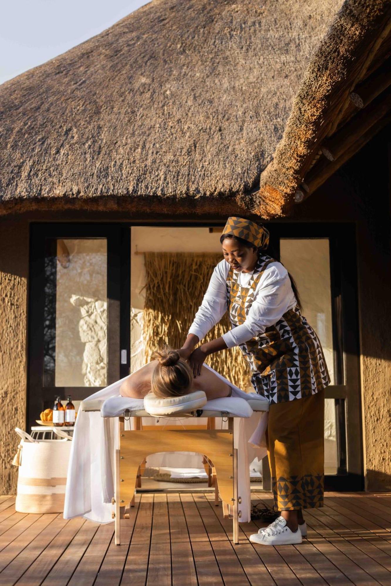 Villa Nambiti Hills Private Game Experience Ladysmith Exterior foto